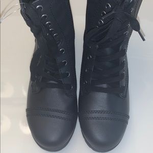 NEVER WORN Women’s Black Combat Boots